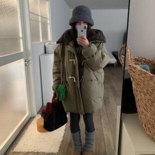 montague 24冬 牛角扣连帽羽绒服