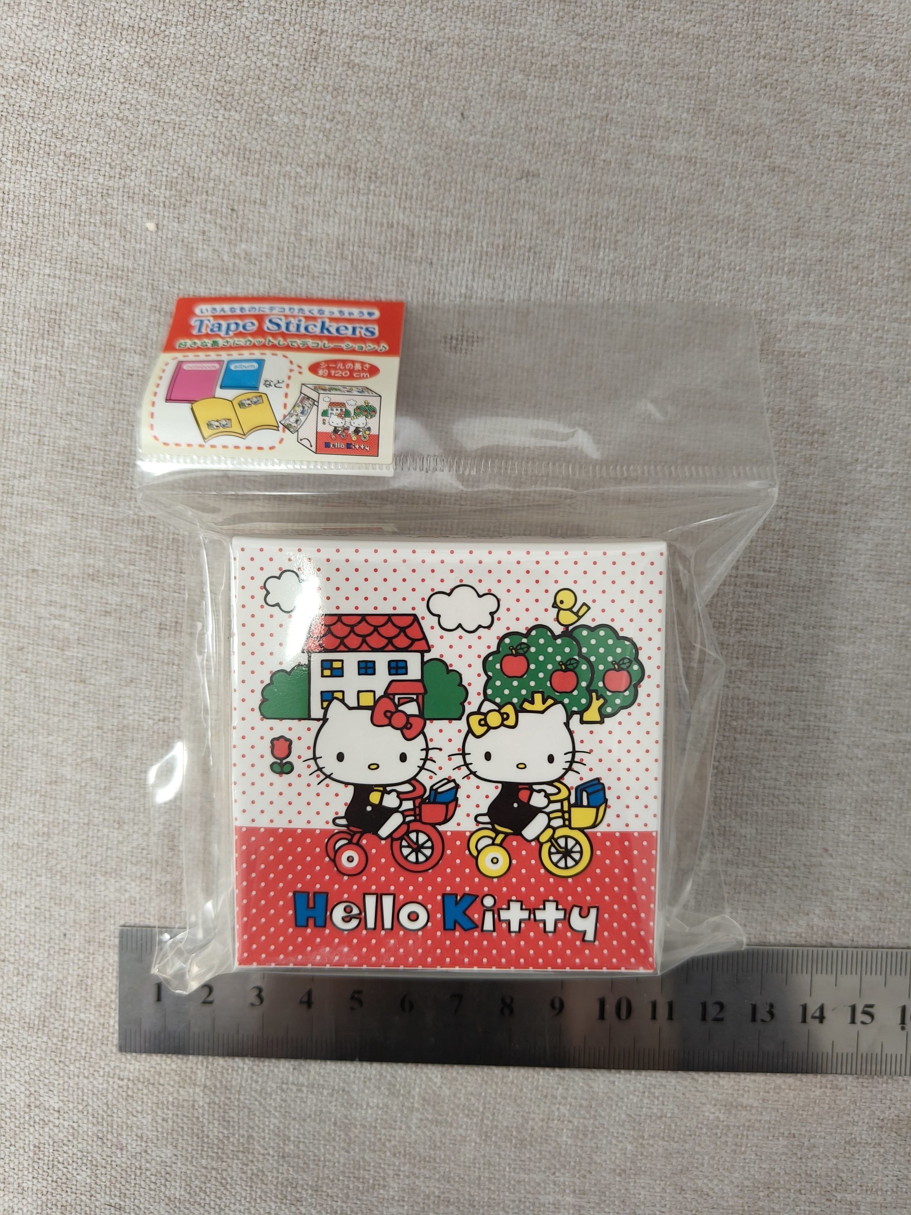 Hellokitty稀有2013年贴纸，长120cm，全新未拆包装