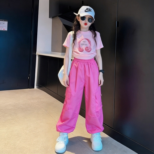 多巴胺穿搭女童工装裤2026新款儿童女孩大童夏季潮酷街舞裤子套装