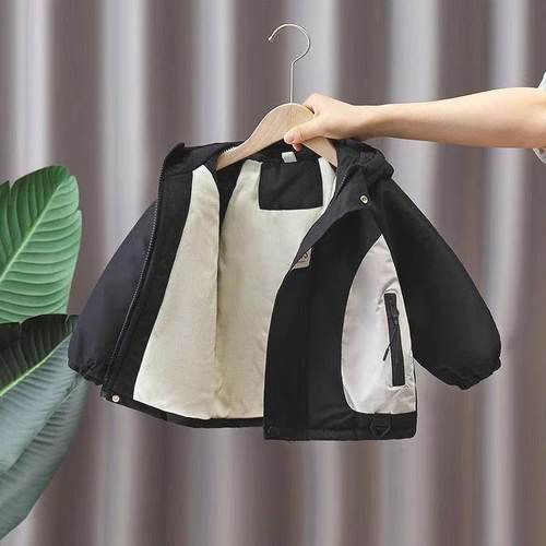 男童秋冬加绒网红外套2025新款潮儿童棉衣冬季加厚时尚冬装冲锋衣