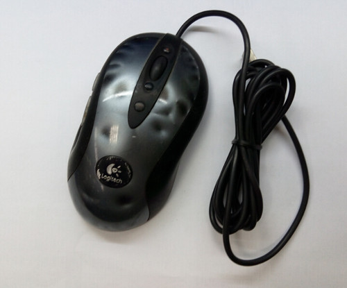 二手有线USB1800dpi游戏鼠标