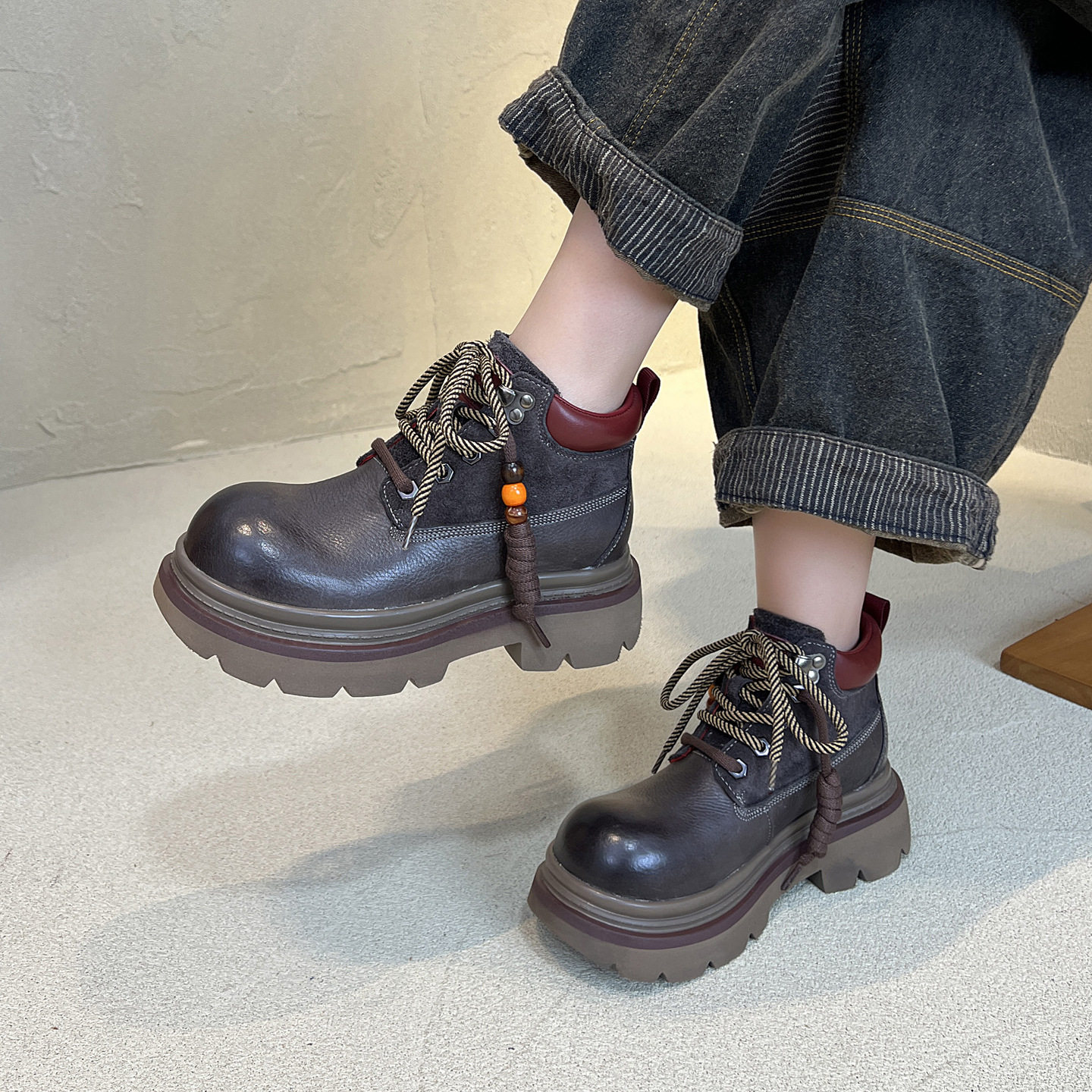 2025秋冬新款复古英伦风马丁靴女圆头厚底粗跟短靴真皮工装大黄靴