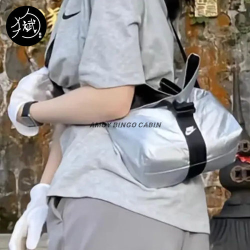 Nike会员限定男女运动潮流单肩包