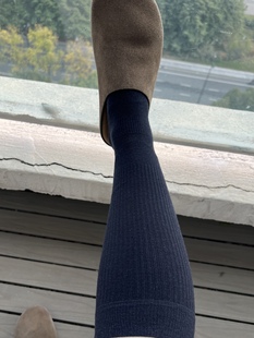 美丽奴羊毛压力中统袜 200针无骨坑条膝下袜主纱100%美丽奴羊毛