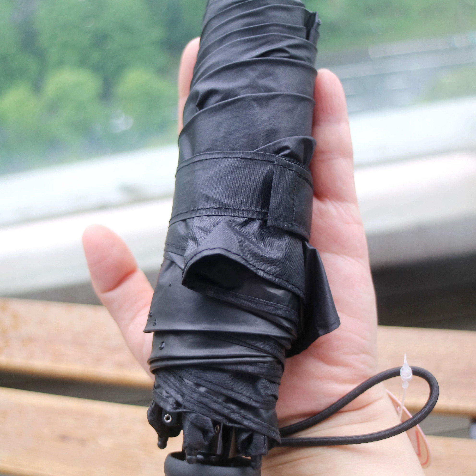 裸伞126G！碳纤维五折伞！ins超轻便携迷你黑胶口袋伞单人晴雨伞