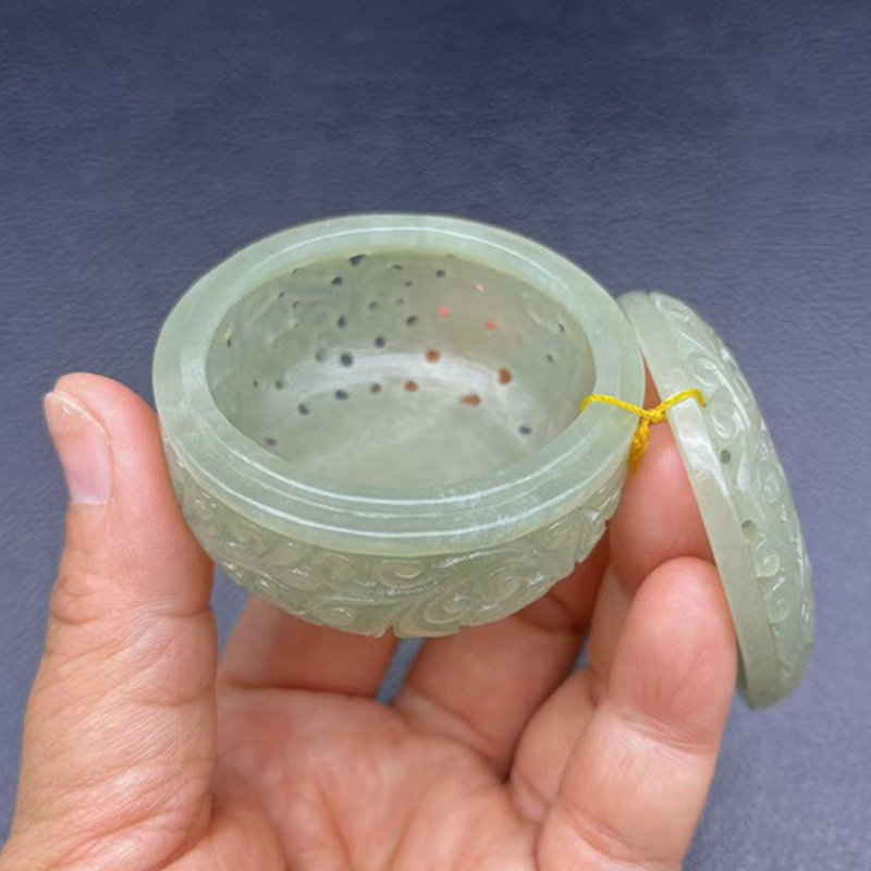 和田玉如意纹香薰玉佩玉坠青白玉镂空雕刻花开富贵香囊小摆件饰品