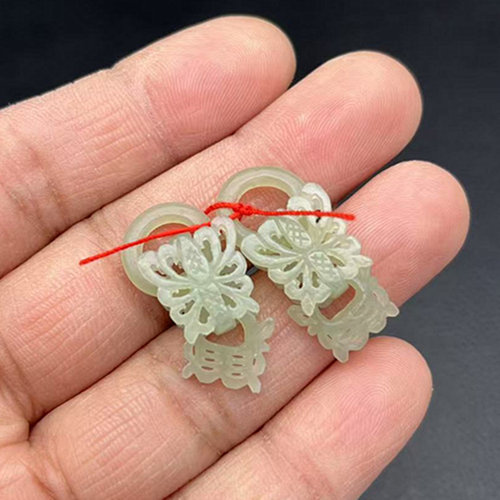 和田玉蝴蝶花雕耳环吊坠挂件