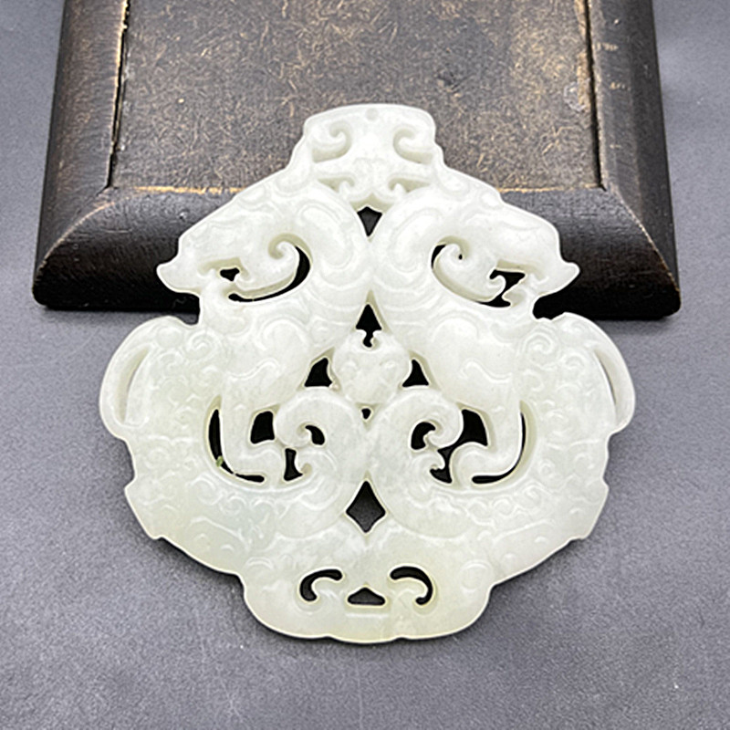 岫玉仿古双龙古龙吊坠挂件镂空玉