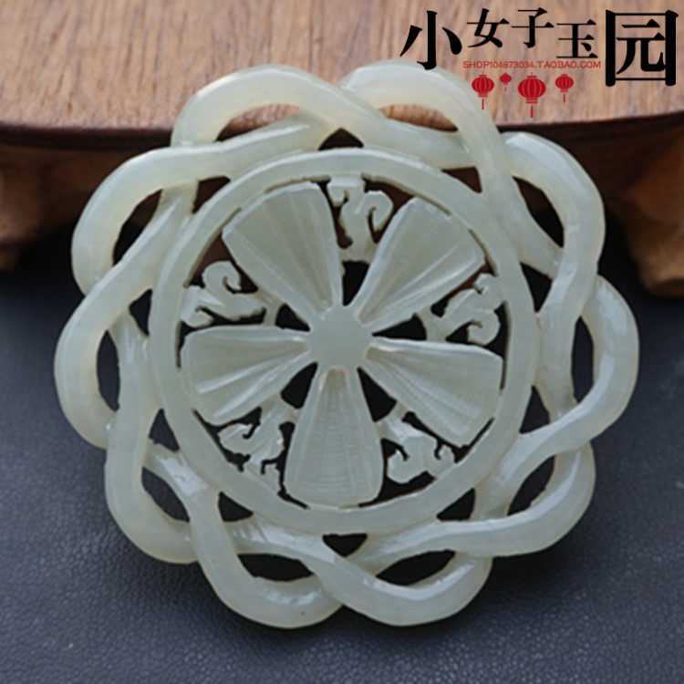 和田玉镂空玉佩 手工雕刻扭丝花边花片玉吊坠挂件项链坠服装配饰