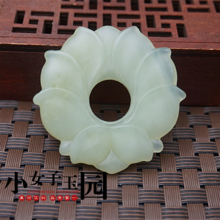 天然岫玉莲花玉佩玉吊坠颈饰挂件DIY手工配饰古装汉服流苏配饰品