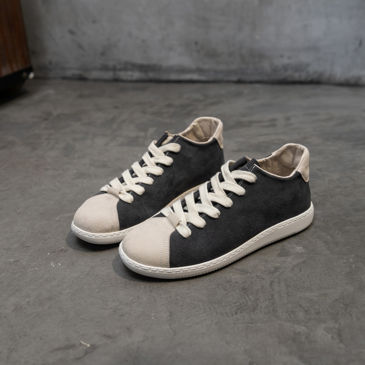 休闲鞋男中帮软底潮鞋真皮