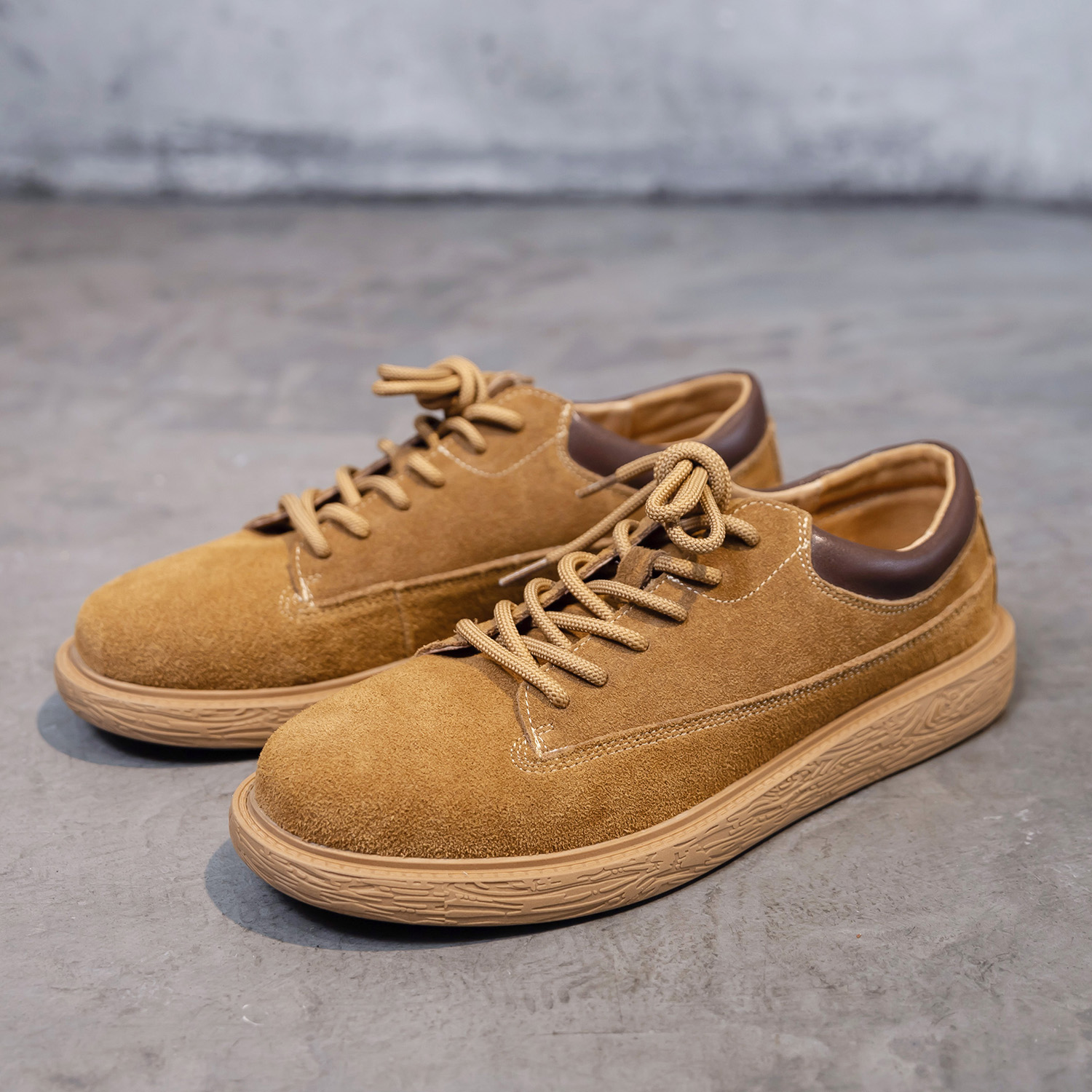 2025秋冬新款男士磨砂百搭板鞋