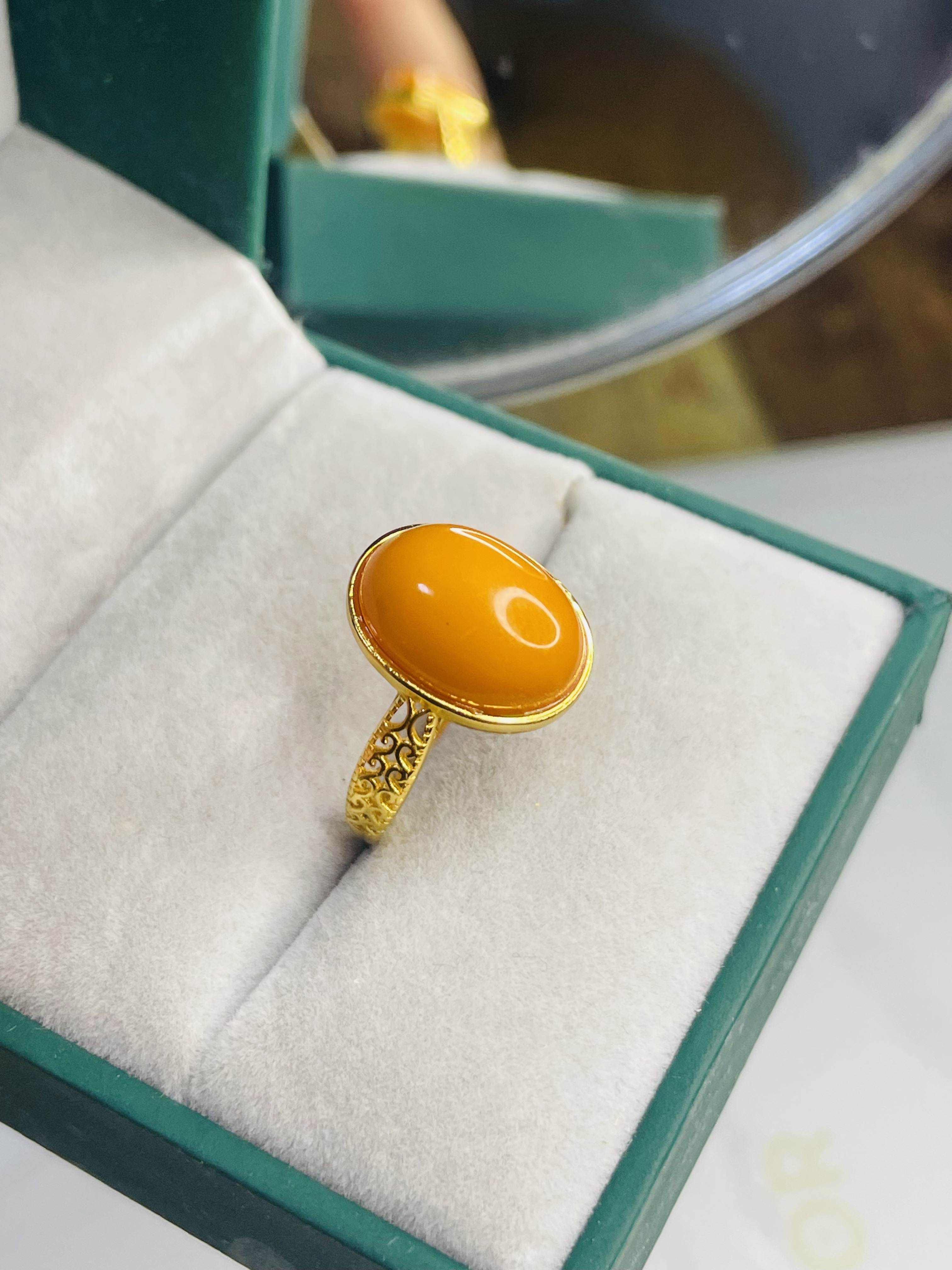 S925银镶嵌天然蜜蜡椭圆10X14MM戒指鸡油黄指环饰品琥珀活口