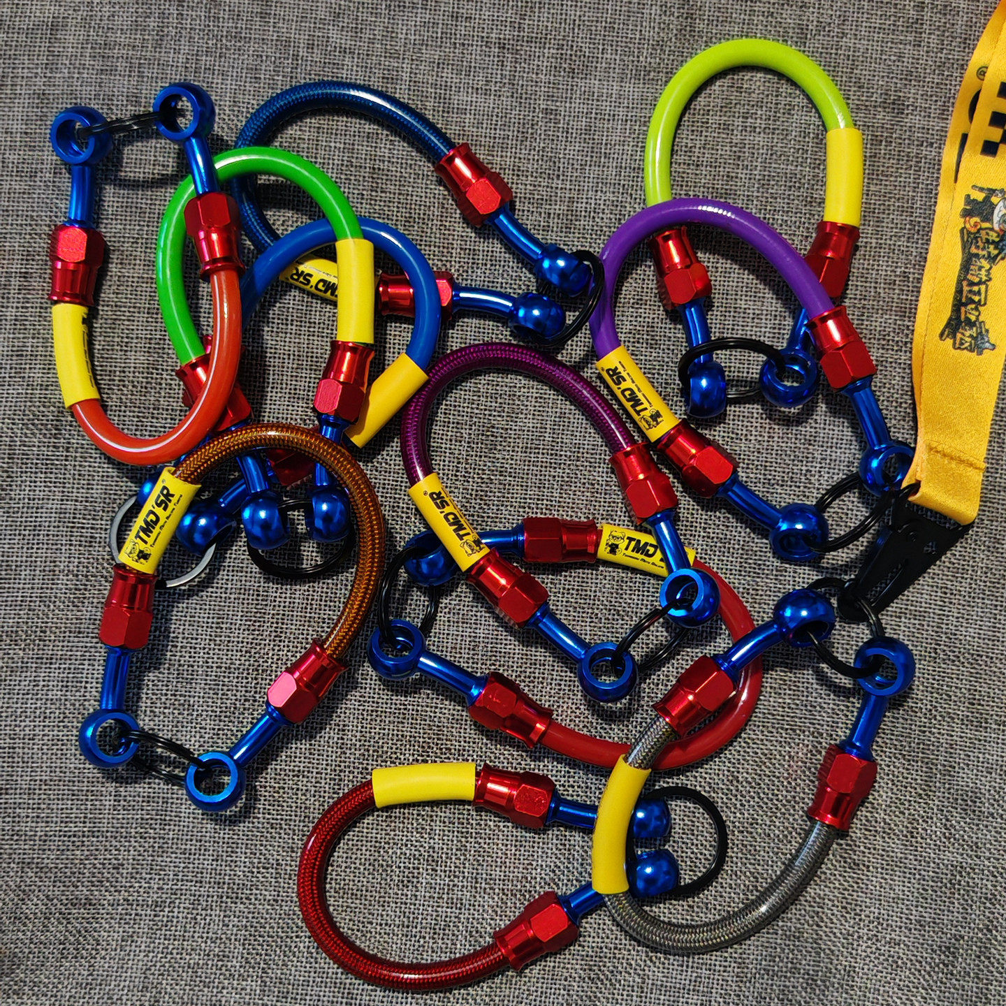 摩托车机车叉车油管钢喉钥匙扣挂件铁氟龙颜色齐全