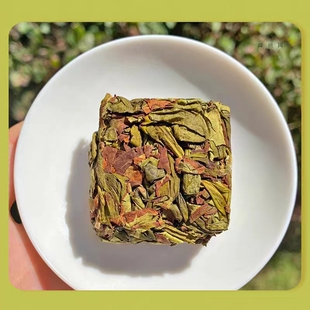 漳平水仙茶浓香，兰花香，口感醇厚。新茶