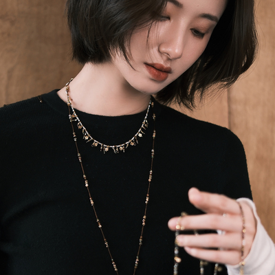 复古宫廷天然彩石四叶草吊坠项链锁骨链轻奢金银拼色choker秋冬