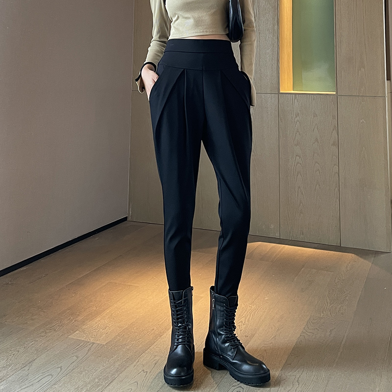 女士黑色哈伦裤女2025新款春秋小脚休闲 长裤子高腰罗卜马丁靴裤