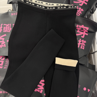 2025爆款无痕蛋白绒发热云朵裤