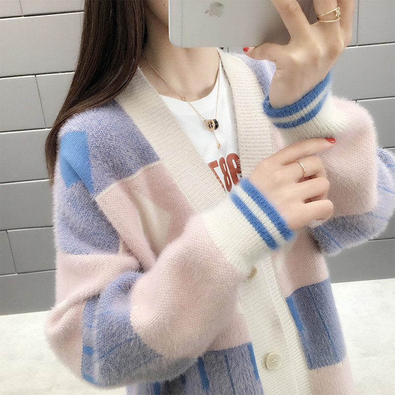 2019春季新款很仙格子仿水貂绒开衫毛衣女洋气针织外套百搭上衣潮