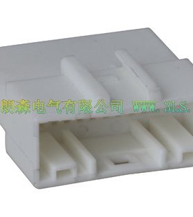 1376103国产汽车护套22011-24P 24P连接器胶壳接插件护套
