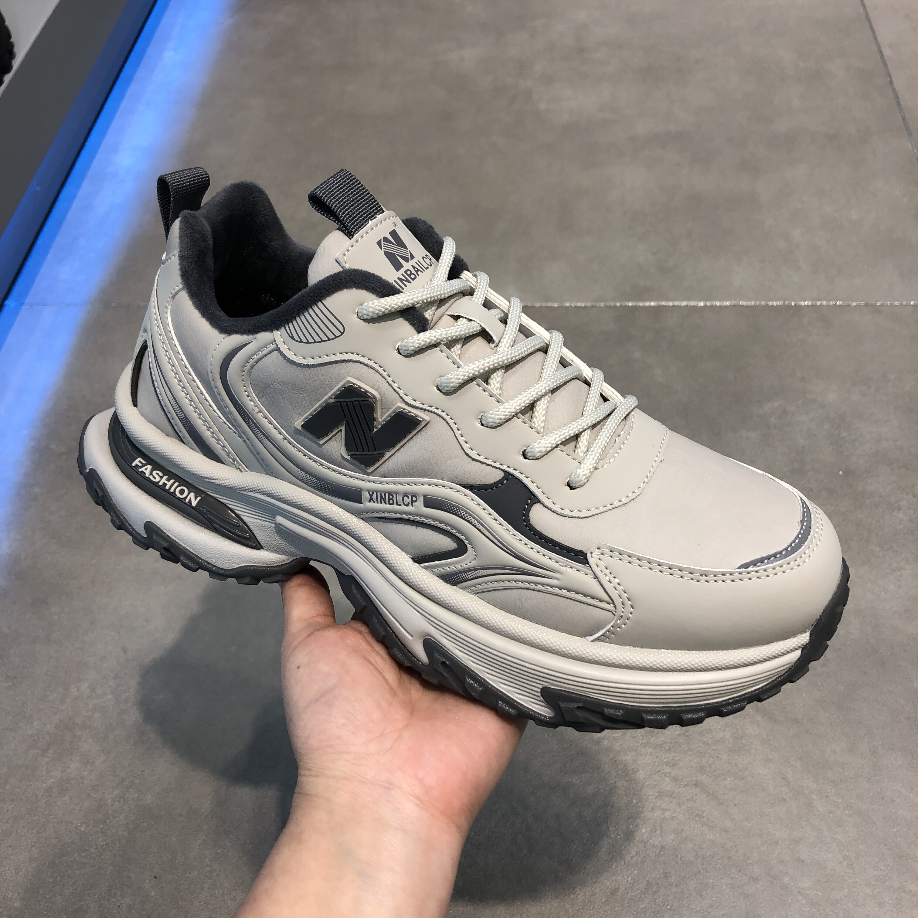 45老爹46男鞋2025新款加绒保暖休闲鞋男士潮流时尚百搭运动鞋棉鞋