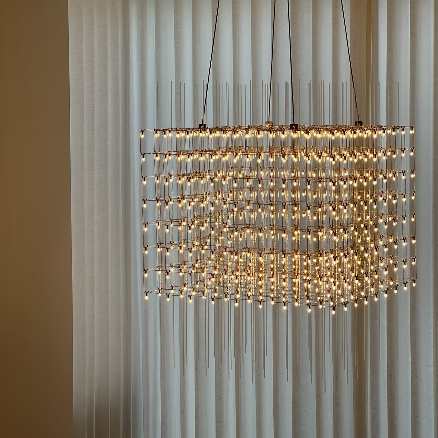 别墅客厅挑空大吊灯楼梯间loft覆式楼自建房高级感满天星中空吊灯