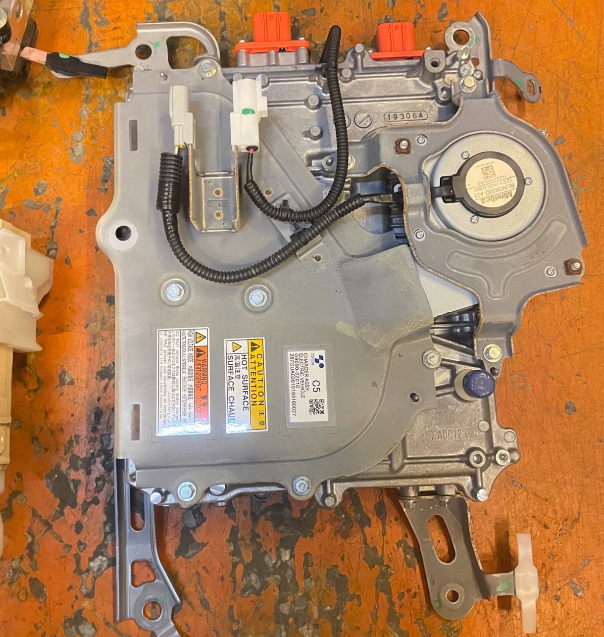 适配19/20新款卡罗拉雷凌插电式充电器G9090-02010拆车编程匹配