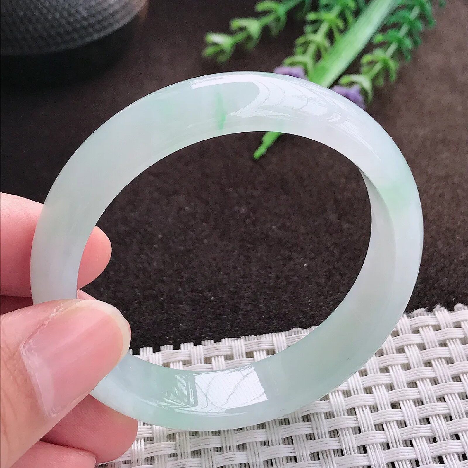 缅甸A货翡翠52/12.8/6.8老坑冰胶果冻飘花手镯宽小圈口翡翠玉手镯