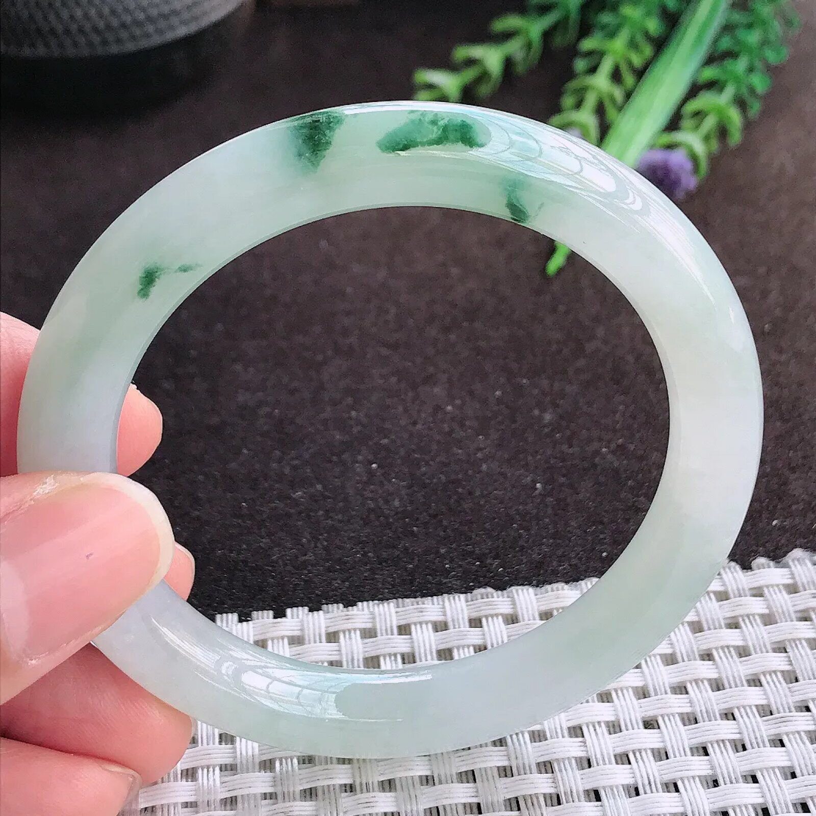 缅甸A货翡翠53.5/9老坑冰胶果冻冰飘花圆条手镯翡翠玉手镯