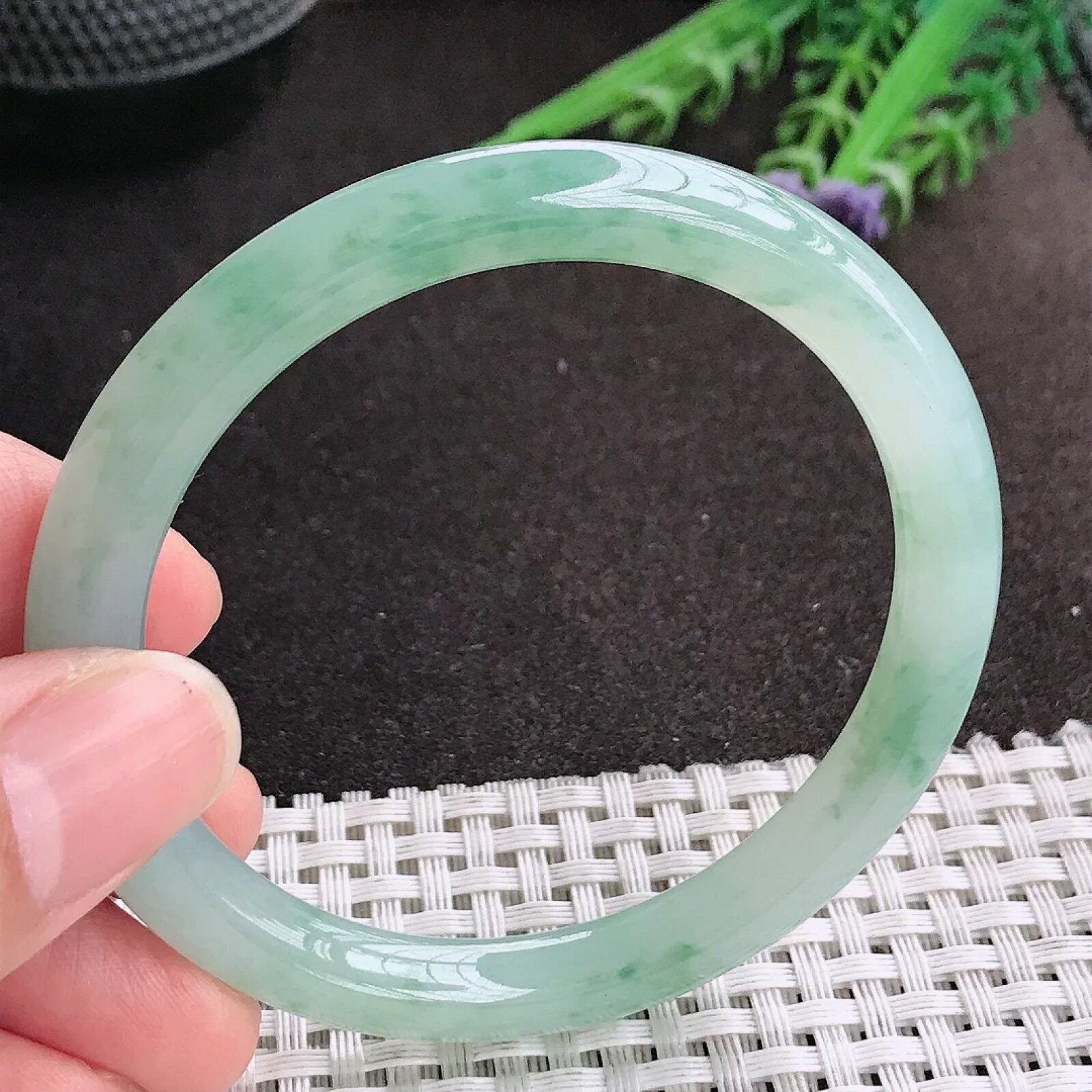 缅甸A货翡翠55/7.6/8老坑冰胶果冻冰飘花圆条手镯玉镯