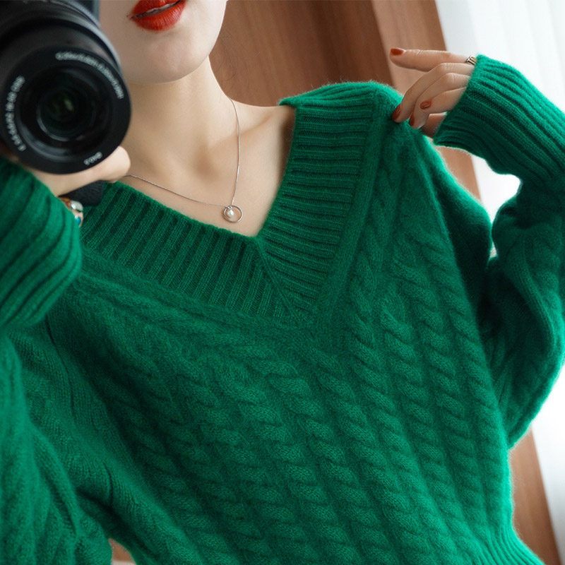 V领羊绒针织打底衫女秋冬内搭2025新款气质套头加厚保暖慵懒毛衣,女装/女士精品,羊绒衫,淘宝优惠券,粉丝福利购,淘宝优惠卷