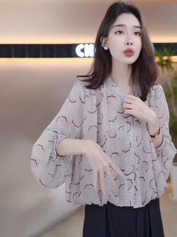 花色时尚薄款防晒衣衬衫女夏季2025新款洋气宽松休闲时尚百搭开衫