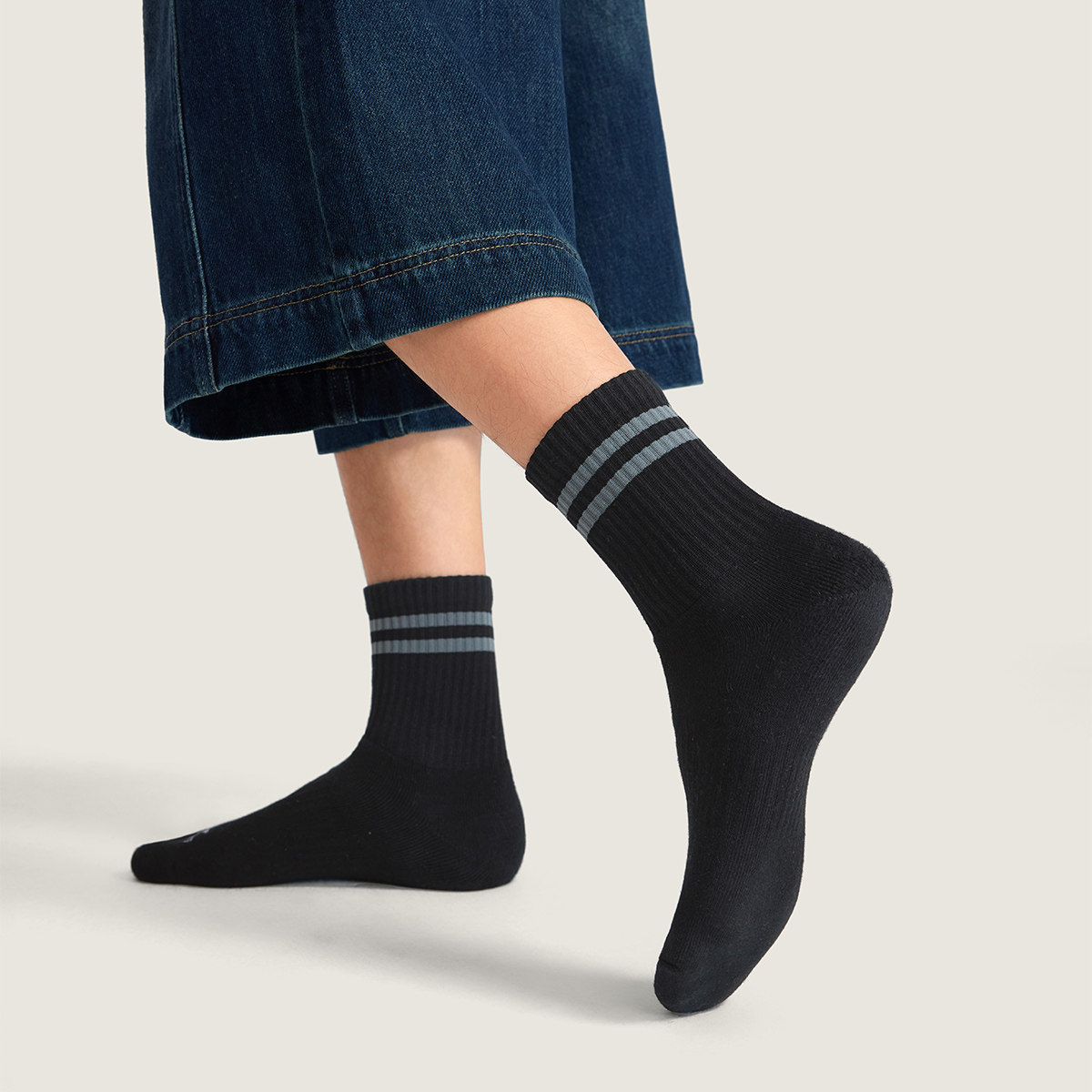 李宁运动生活系列抗菌中袜（特殊产品不予退换货）AWSV183