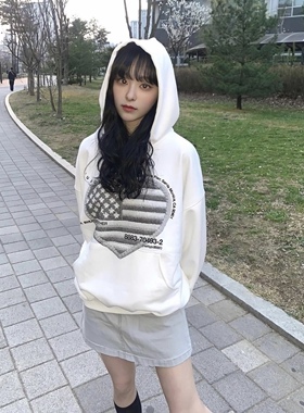 凡他姨【编织爱心】直喷数码印花连帽套头卫衣加绒女韩版宽松bf风