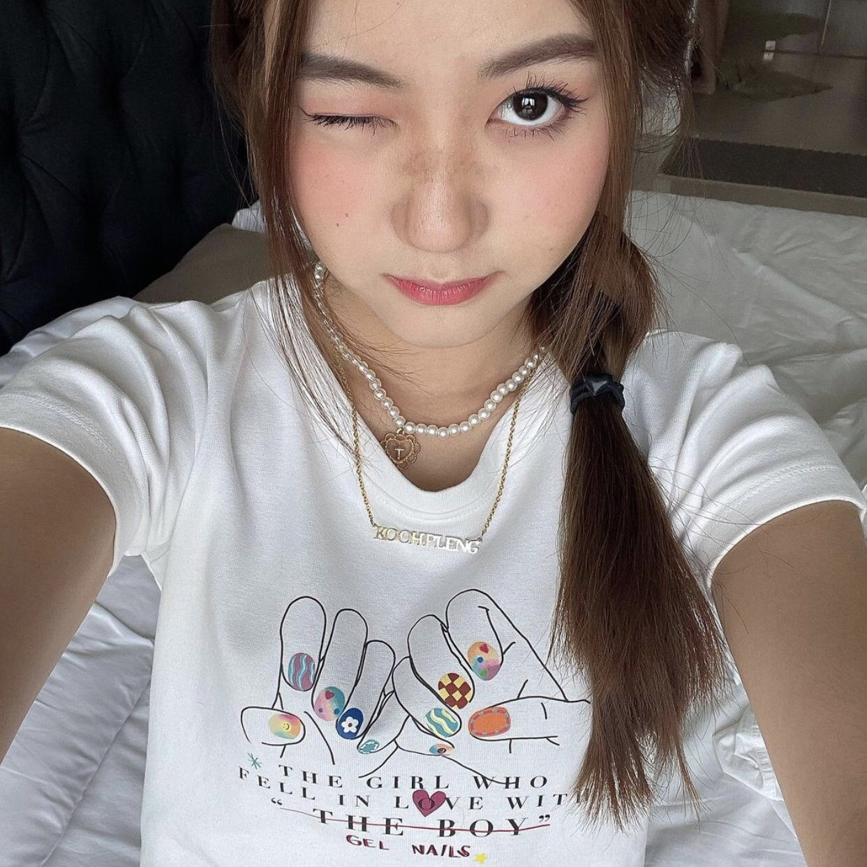 凡他姨【做个美甲吧】可爱恶搞数码印花修身T恤露脐短款上衣短袖怎么看?