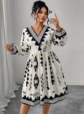 胖mm印花泡泡袖V领高腰连衣裙Fat mm V neck high waisted dress