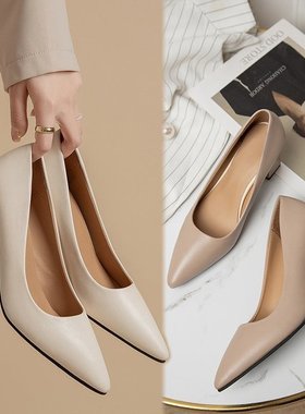 尖头浅口一脚蹬黑色职业鞋 Sharp pointed professional shoes