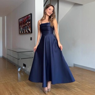 法式复古气质缎面吊带晚礼服时装裙Satin suspender evening gown