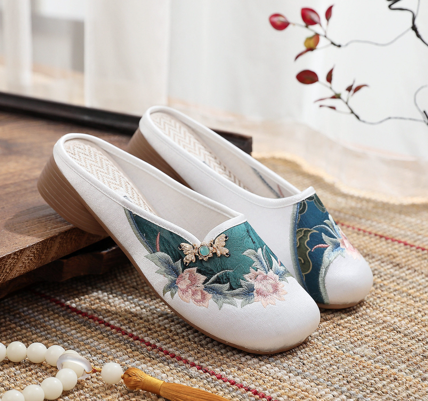 绣花鞋女老北京布拖鞋女软底透气外穿凉拖夏季中国风手工刺绣脸