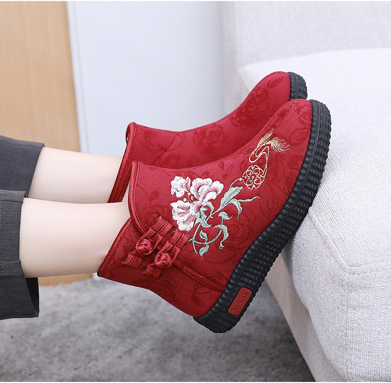 老北京布鞋女秋冬加绒保暖民族风绣花高帮舒适防滑中老年妈妈棉鞋