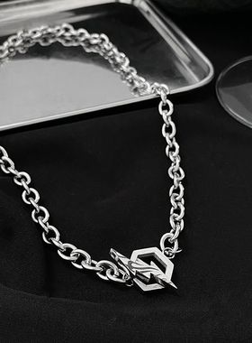 新款嘻哈个性闪电钛钢不掉色项链潮牌欧美街头锁骨链简约配饰百搭