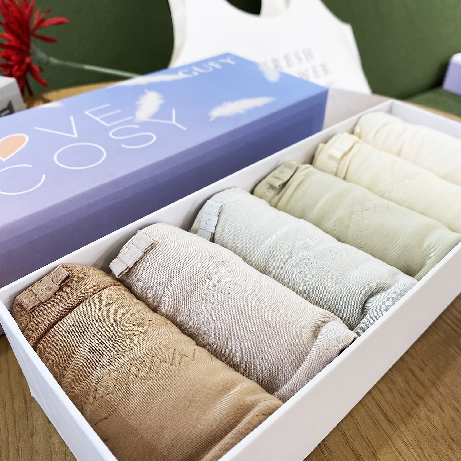 古妃新款女内裤6条装中腰三角莫代尔面料含桑蚕丝短裤轻收腹包臀