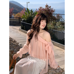 别致蝴蝶结温柔宽松斜肩上衣女秋 美肩天赋 米米子微胖大码 胖mm