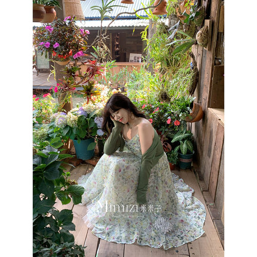 米米子微胖大码胖mm“花漾假日”甜美风气清新质是碎花吊带连衣裙