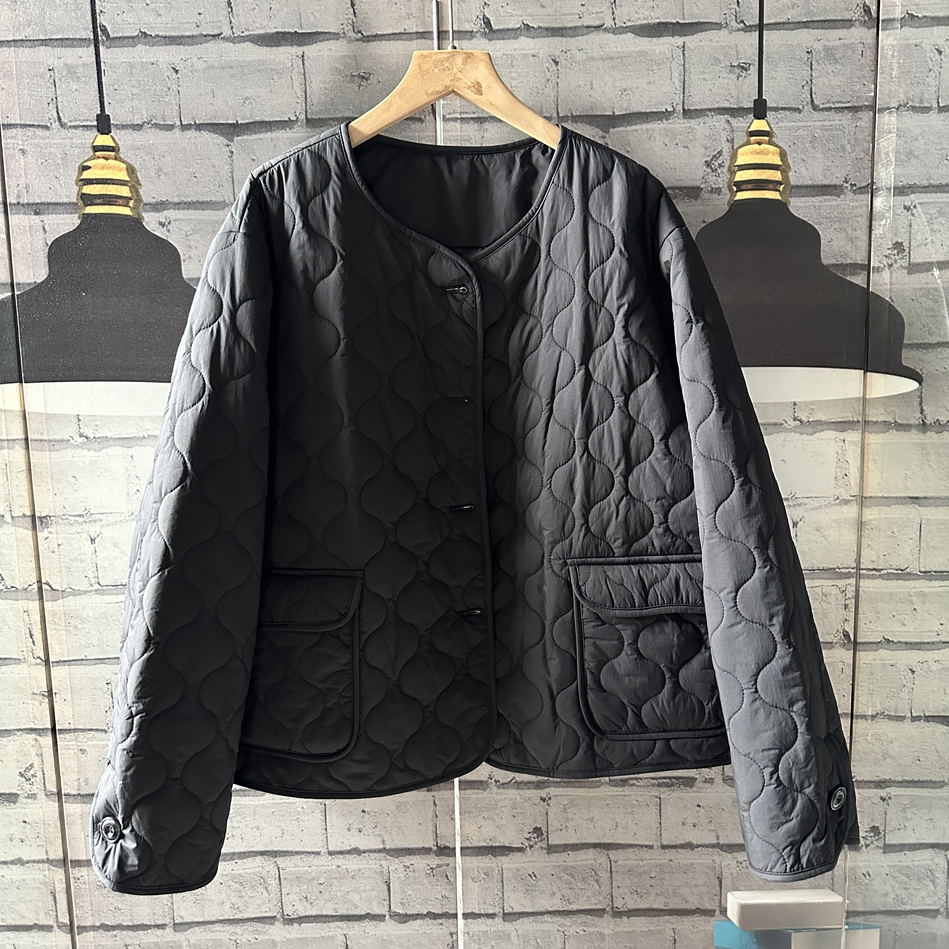 胸围108衣长55左右宽松大码轻便款原单好货黑色小棉衣女