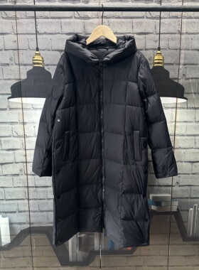 修身长款连帽领泡芙长款羽**绒大衣高充绒量258g黑色长大衣E114