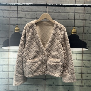 A563 女装 麂皮绒一体仿皮草一体短款 外套春季