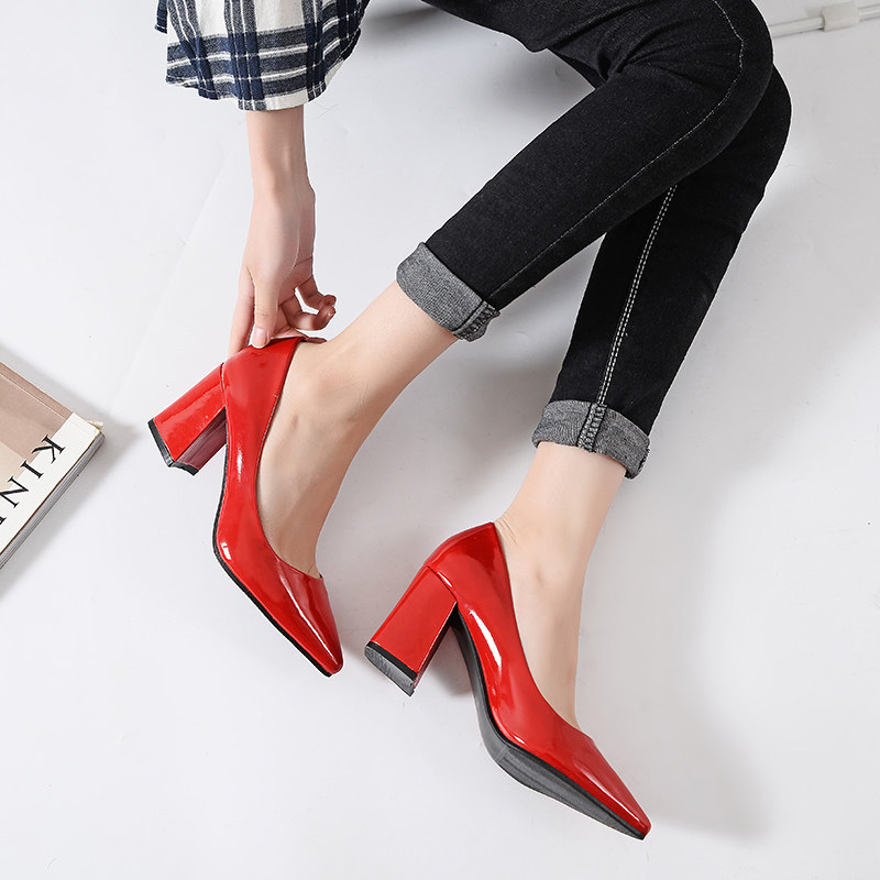2019春季新款高跟鞋女性感裸黑色粗跟尖头红色漆皮浅口女单鞋婚鞋在类目 女鞋, 低帮鞋中 - 来自Buy2taobao.com提供专业的淘宝代购服务