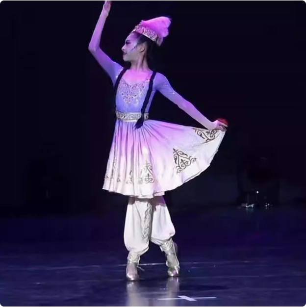 儿童新疆维吾族古丽舞蹈演出服女童维吾尔族服饰表演服维族大摆裙