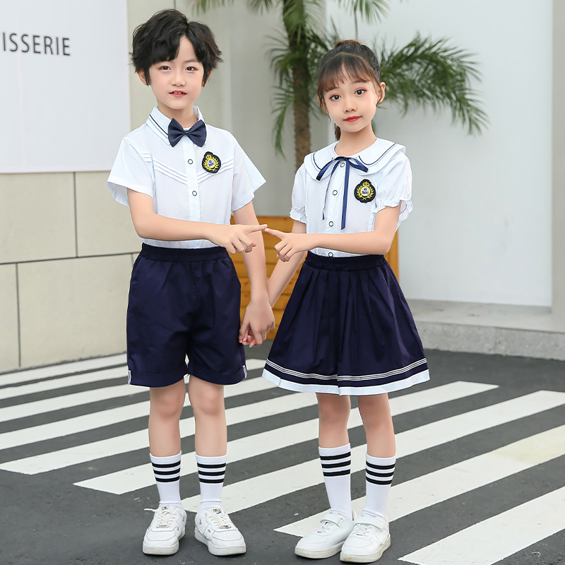 舞动校园儿童合唱表演毕业照服装